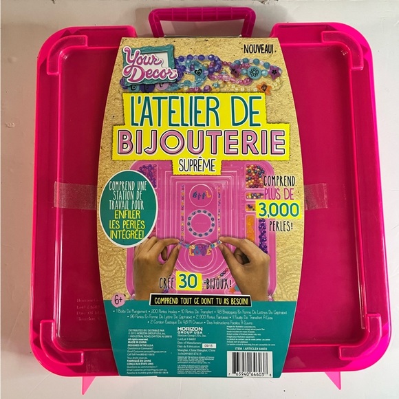 Your Décor Ultimate Jewelry Center Craft Kit – 3,000 Beads, 30+ Jewelry Pieces - Picture 10 of 16